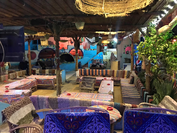 مطعم وكفاتريا أشري
