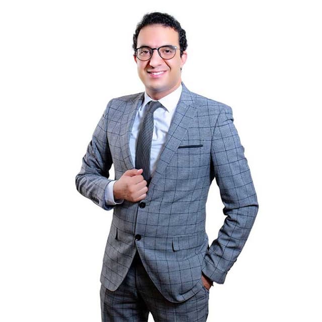 عيادات د.محمود الهنداوى لجراحات التجميل