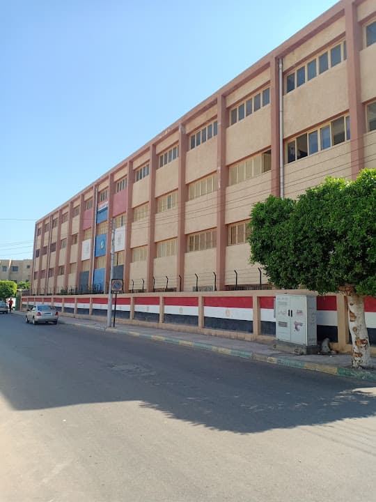 مدرسة دمنهور الثانوية بنات