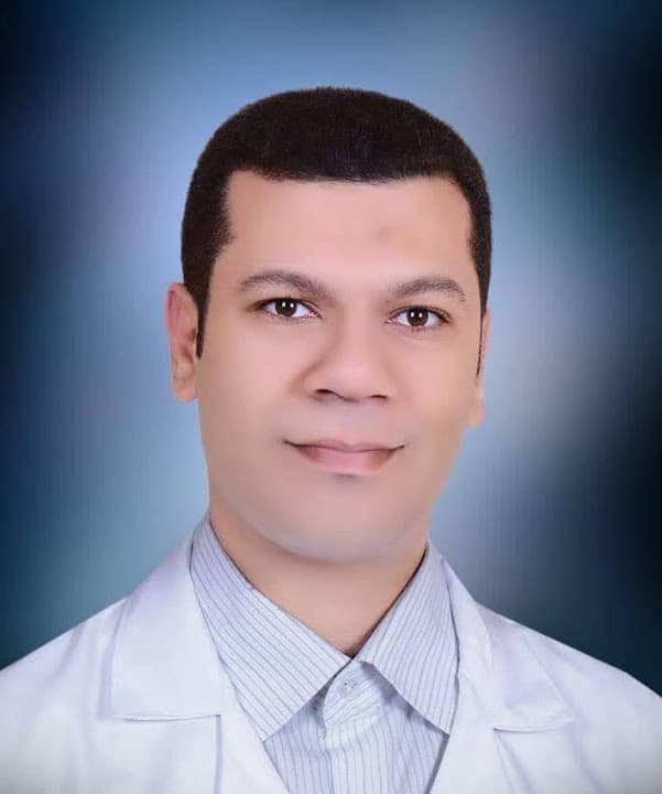 دكتور العيلة (د. أحمد الدداموني)