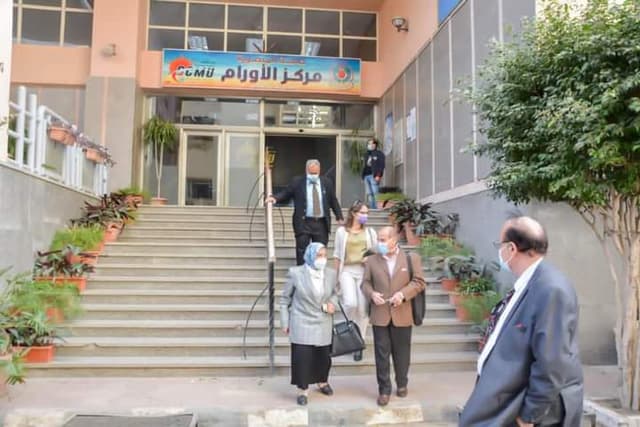 مركز الأورام جامعة المنصورة