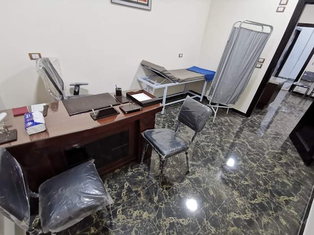 مجمع العيادات التخصصيه