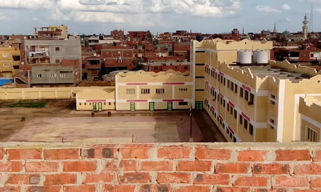 مدرسة دقميرة للتعليم الاساسي