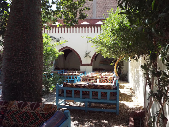 Al Fayrouz Hotel