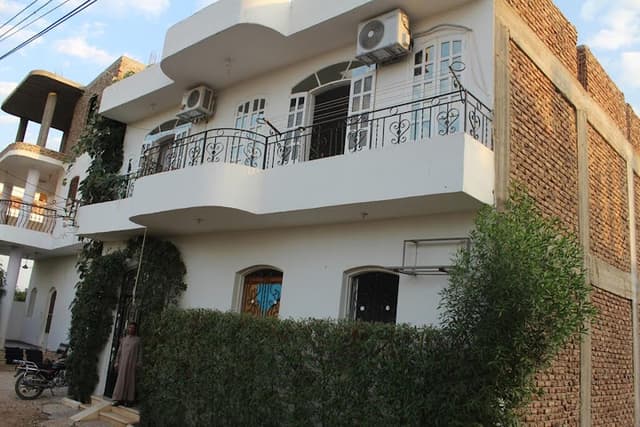 Villa Adam