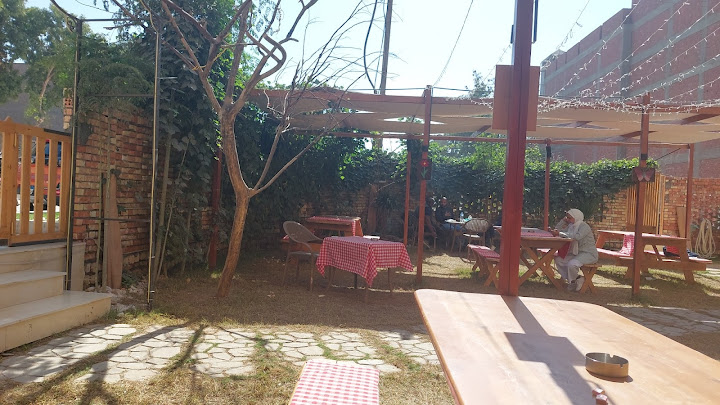 Picnic yard - Luxor