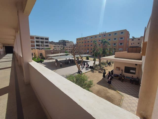 مدرسة الاقصر الثانوية بنات Luxor secondary school for girls