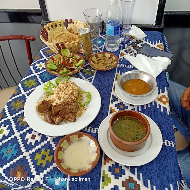 مطعم البلدى يوكل