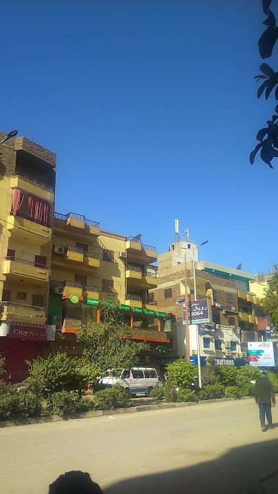 مطعم بيتزا هوم Pizza Home Restaurant