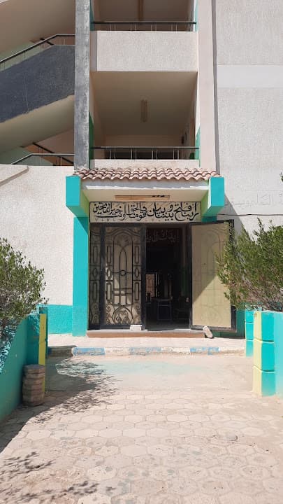 مدرسة الرائد سامح مباشر الاعدادية