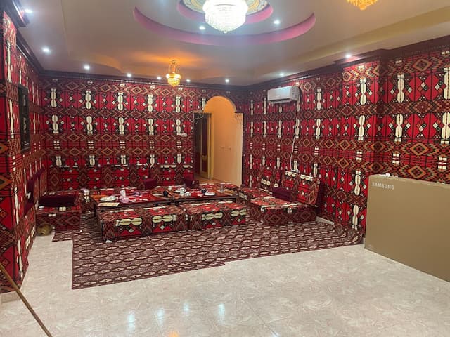 قرية بدر للمأكولات البدوية _ كهف الملح بدر