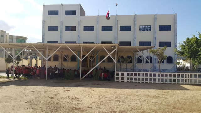 مدرسة الصفوة