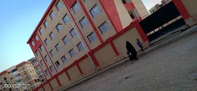 مدرسه المستشار عدلي منصور