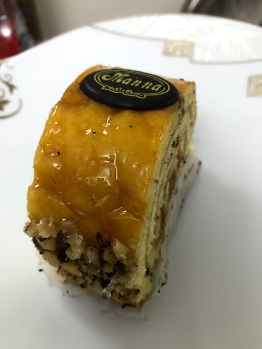 حلوانى مانا - Manna Patisserie