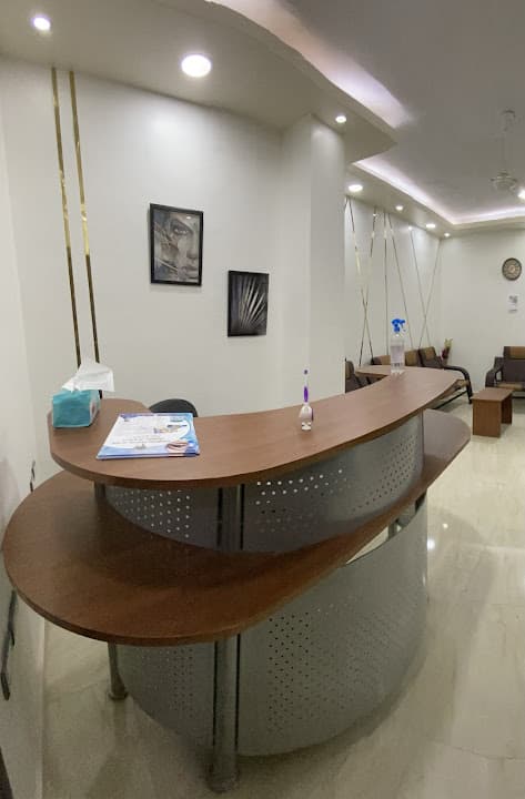 Diamond dental clinic د.خديجة يحي البرديسي