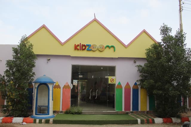 Kidzoom Preschool- حضانة كيدزوم بقنا
