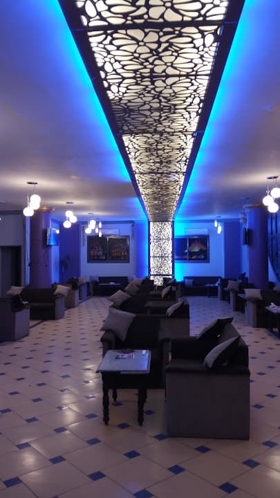 Romanh Cafe