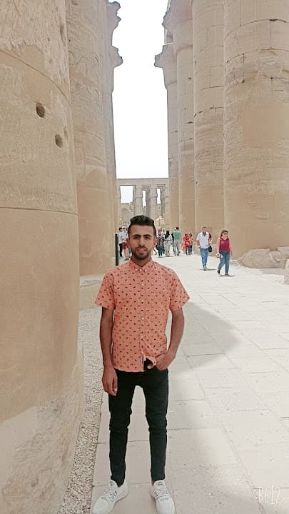 Hossam Al-Badri cafe