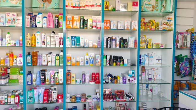 صيدلية د محمود زيدان