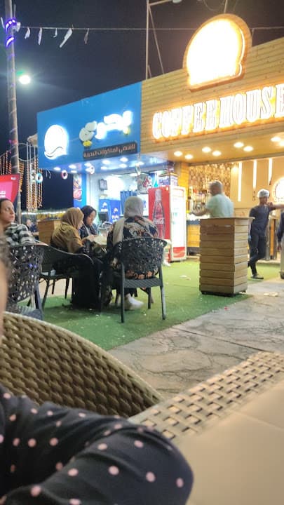 مطعم بحري للاسماك