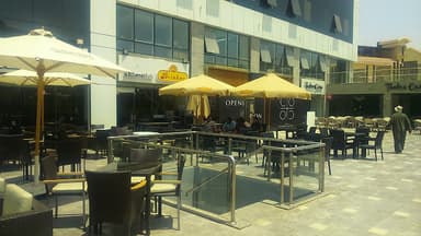 River Walk Mall-ريفر واك مول