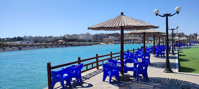 الشاطئ العام بالدهار