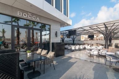 White (The Waterway 2) - وايت