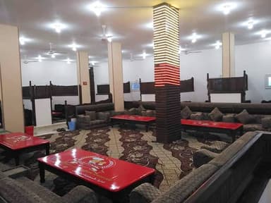 مطعم المبروك للمأكولات البدوية والمشويات
