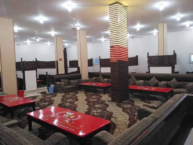مطعم المبروك للمأكولات البدوية والمشويات