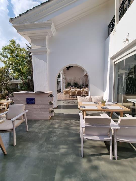 Lavender Lounge & Restaurant