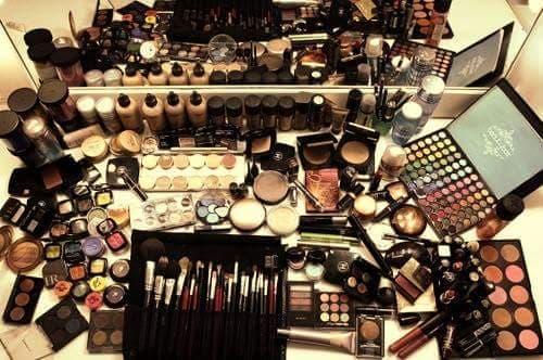 Rouge Make up store - روج ستور لمستحضرات التجميل
