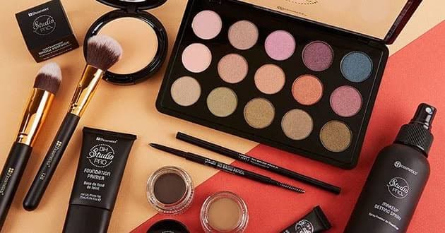 محل Barbie Girl للمكياج - Barbie Girl Makeup Store