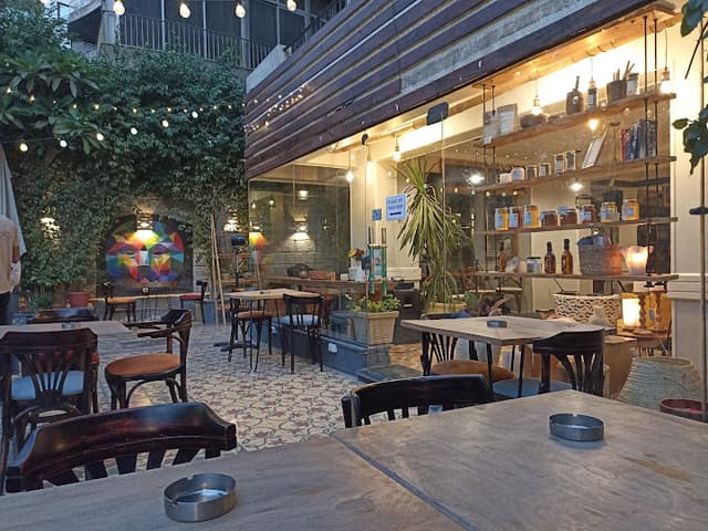 Roots Earth Kitchen - روتس ايرث