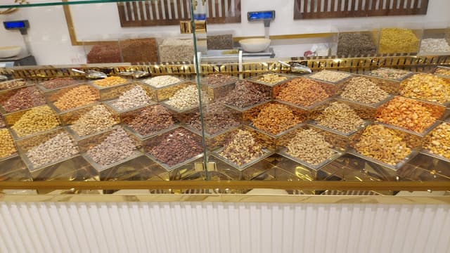 Rayahen Roastery - محمصة رياحين