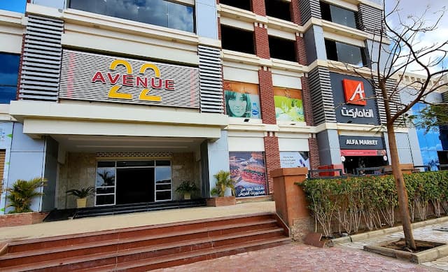 Avenue 22 mall