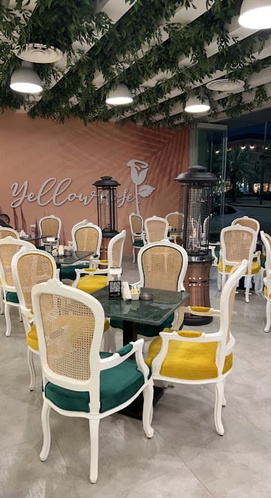 Yellow rose cafe