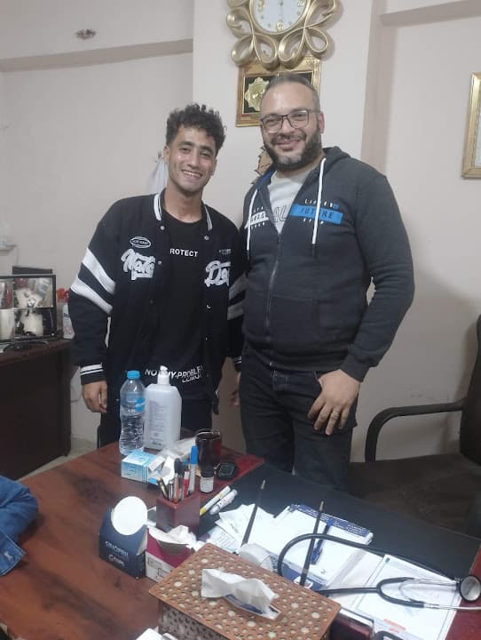 دكتور محمد محمود جمعه استشاري الأمراض الباطنة والكبد و الجهاز الهضمي ومتابعه السكر و الضغط