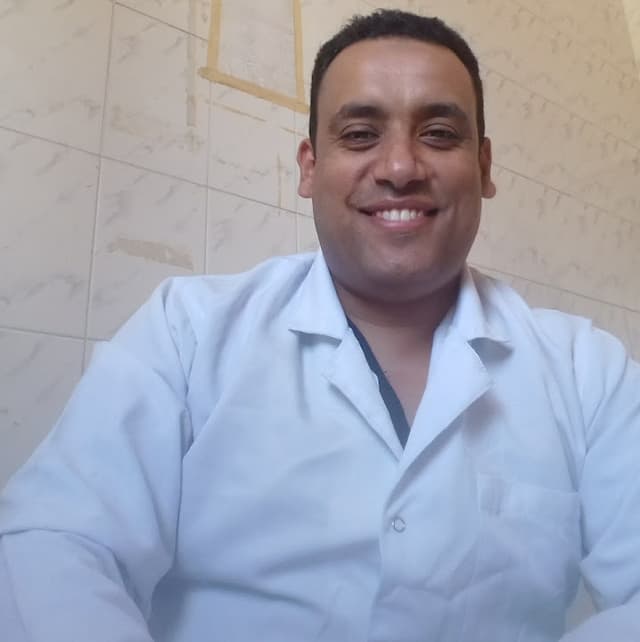 د/أحمد حامد الحسيني