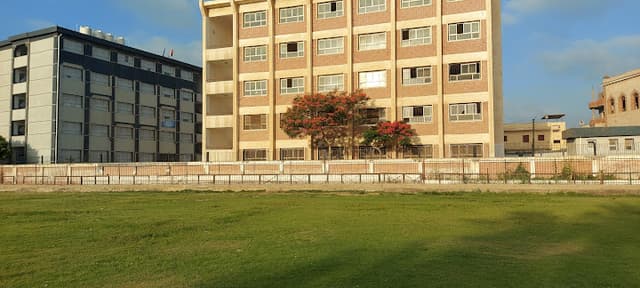 مدرسة فؤاد حمزة غريب الابتدائية