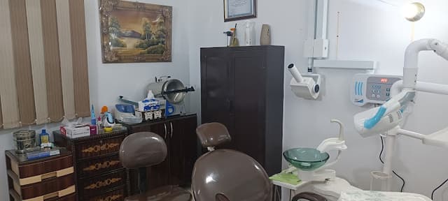 مركز طب الاسنان. ا.د عمر عبدالعزيز اسماعيل