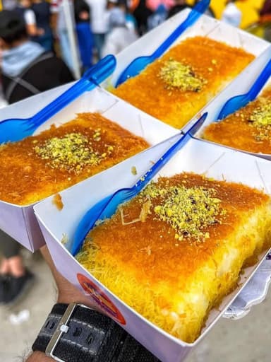 Kunafa & Basbousa - كنافة وبسبوسة