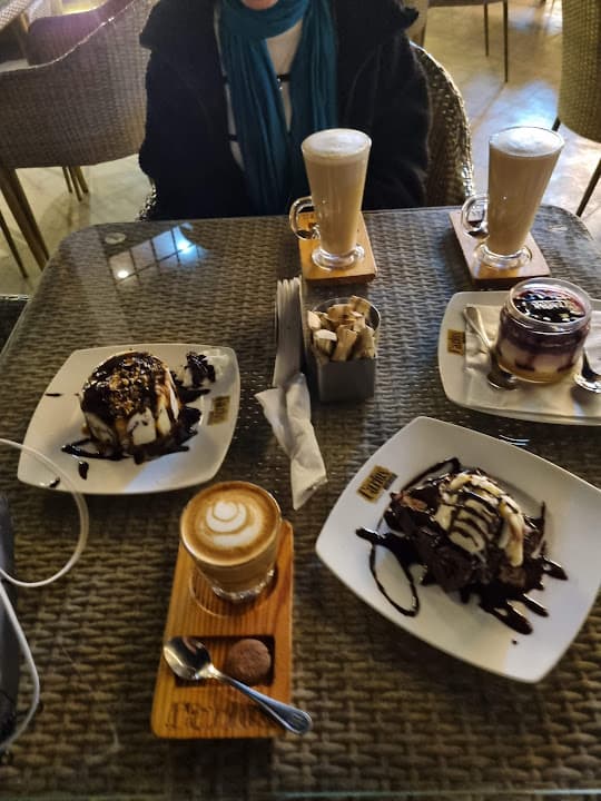 Carlos Cafe Cairo Meraki Complex - كارلوس كافية