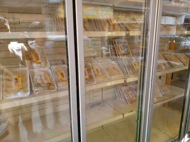 سوبر ماركت الاسرة السعيدة