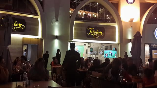 Très Bon Tivoli Dome