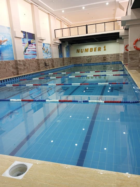 حمام سباحه نمبر وان