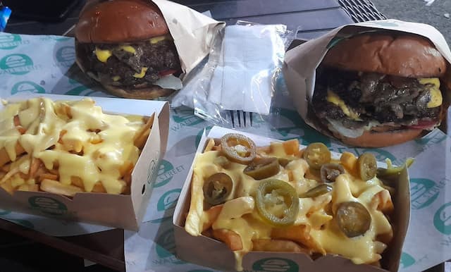 Wall Street burgers&shakes - وول ستريت برجرز& شيكس