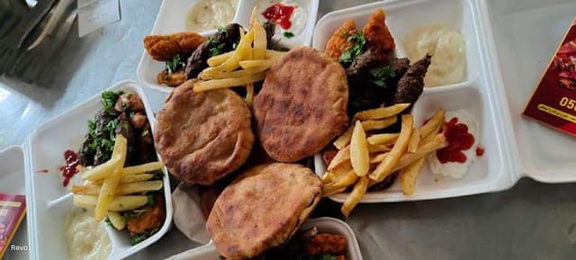 مطعم فرحات - Farahat Restaurant