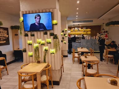 Premium BAKERY & CAFE