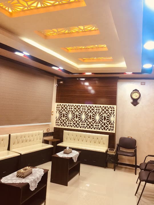 دكتور محمد عكاشة استشارى العيون