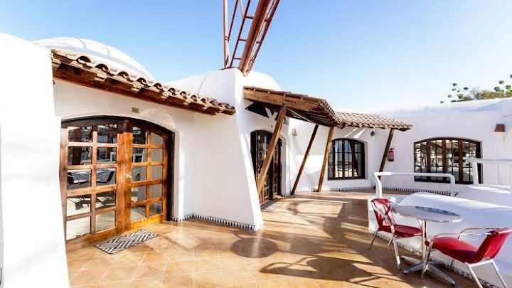 El Pacha Suites